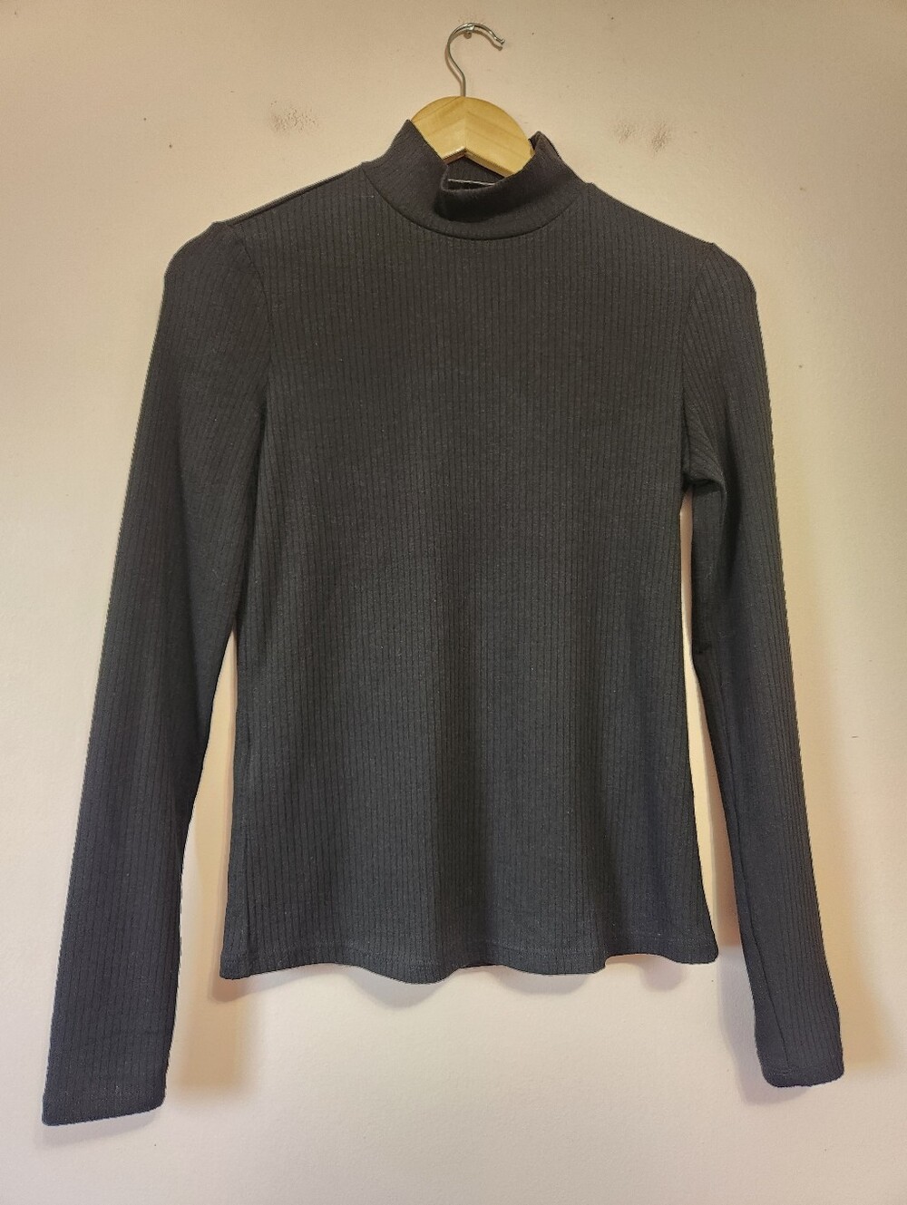 MNG Mango Black Ribbed Mock Neck Long Sleeve Knit Top Size M EUC